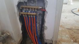 חברת "אגם אינסטלציה" מבצעת החלפת צנרת